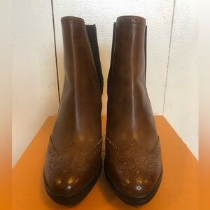 Tod’s Wingtip Leather Heeled Ankle Boots